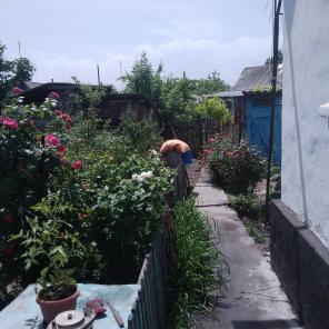 Продаётся кирпичный дом.
